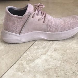 Vessi size 7 women’s
